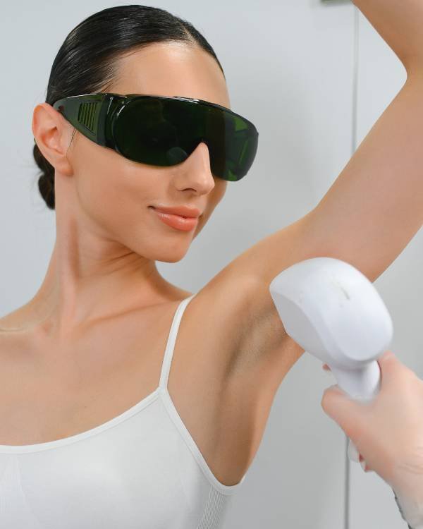 Laser hair removal cost in Bangalore at Aurilueur
