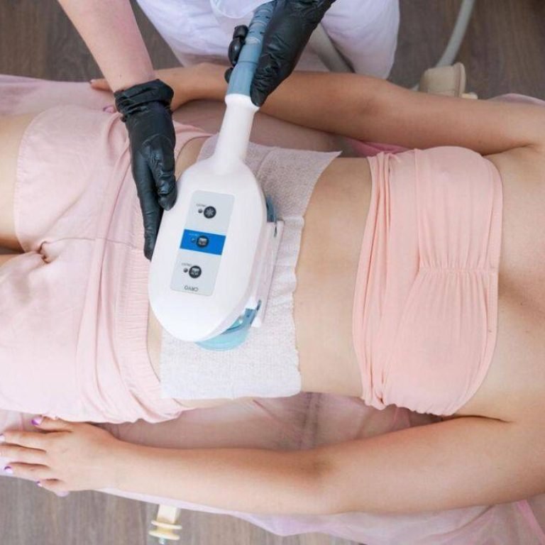 Cryolipolysis Treatment in Bangalore using fat-freezing technology.