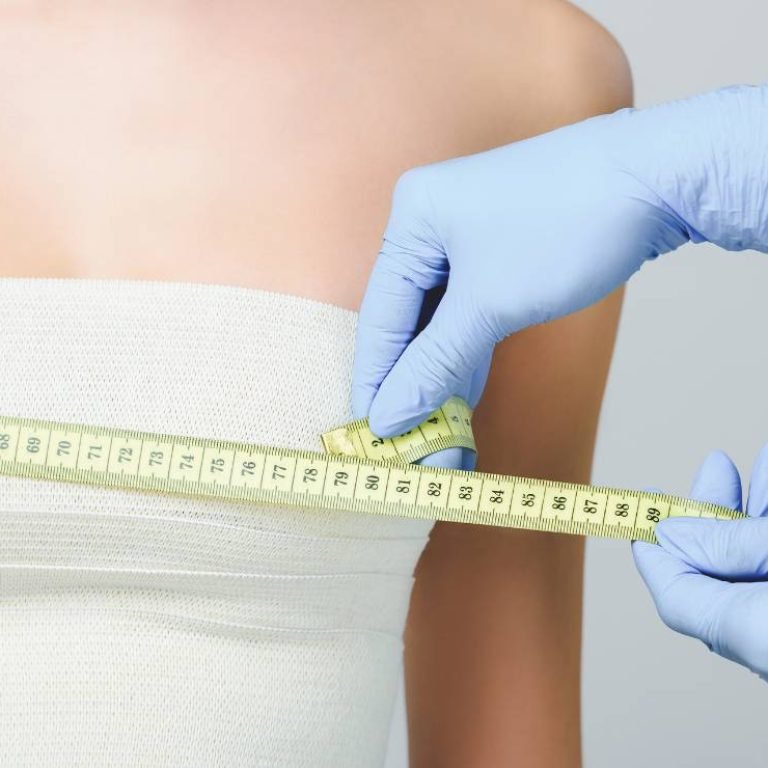 HIFU body contouring in Bangalore — applicator on patient abdomen during session